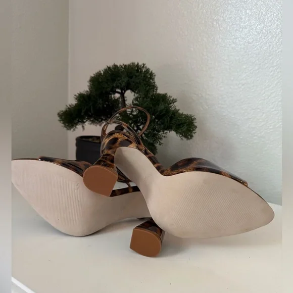 Steve Madden Leopard Print Slippers - Picture 5 of 7